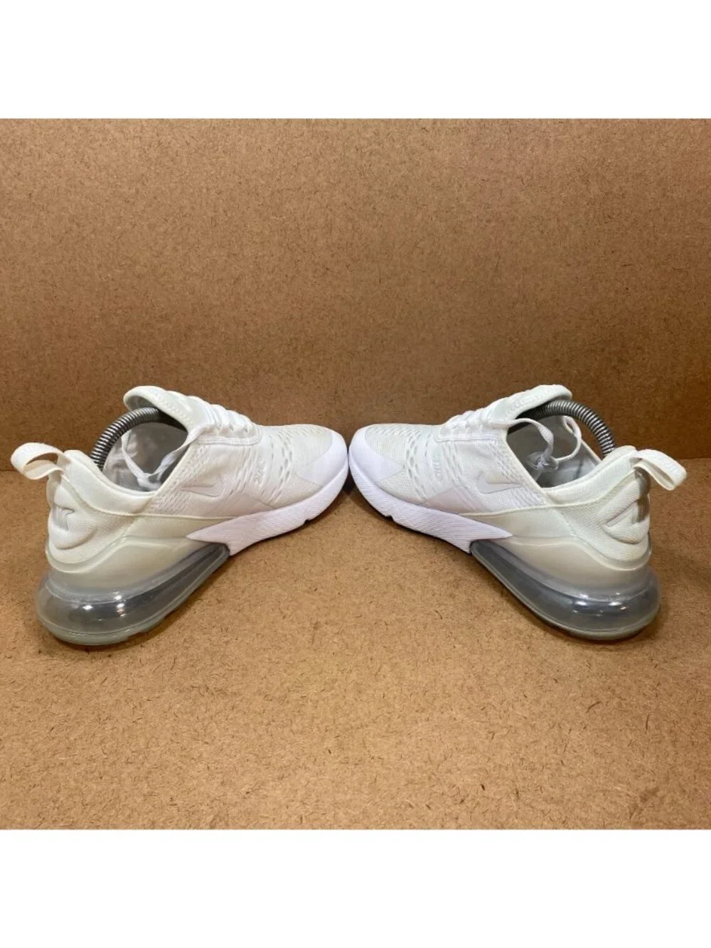 Nike Air Max 270 Sneaker Shoes White Metallic Silver SZ 7 Youth Mesh Lightweight
